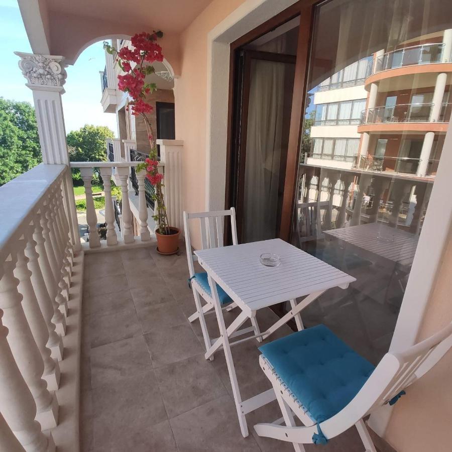 Valencia Gardens Deluxe Apartments Несебр Экстерьер фото